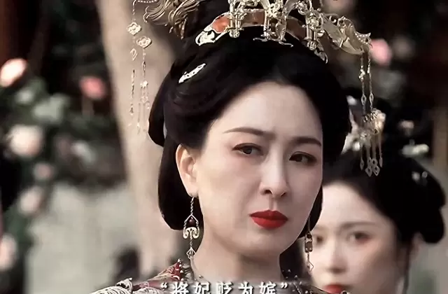 庾妃被贬冷宫戏份引爆观众对清冷人设的讨论:现场图 庾妃被贬冷宫戏份引爆观众对清冷人设的讨论:现场图