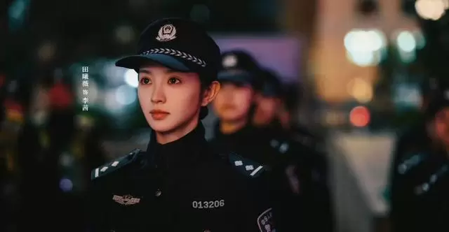 《低智商犯罪》李茜车祸成关键转折点张一昂启动内鬼排查：相关图片